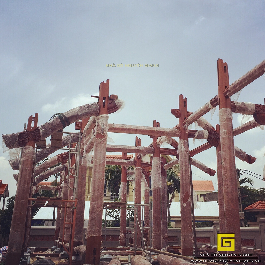 image Nhà thờ họ - Đỗ gia viên - Lắp dựng tại Gia Lộc, Hải Dương (Nhà Gỗ Lim Lào)