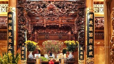 Nhà Gỗ 3 Gian Vĩnh Phúc: Hành Trình Gỗ Giang Xây Dựng "Tuyệt Tác" Trong Ngành Mộc Cổ Truyền