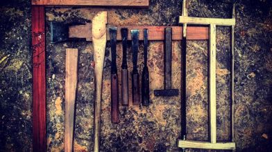 Các Bước Làm Nhà Gỗ Kẻ Truyền độc đáo : Niềm Tự Hào Của Kỹ Thuật Mộc Cổ Truyền Việt Nam